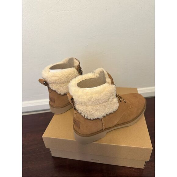 UGG® Romely Heritage lace fashion Boot  chestnut size 7 new in box - Picture 10 of 16